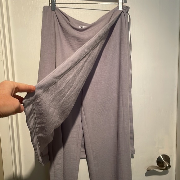 Zara Pants L - Picture 2 of 4